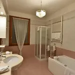 فندق مبيت وإفطار Ca' Del Cinema 4*