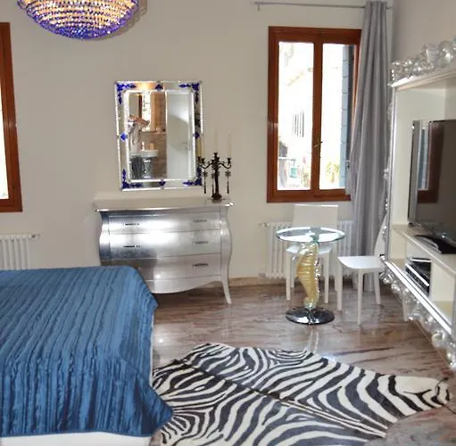 Alojamento de Acomodação e Pequeno-almoço Ca' Del Cinema Veneza