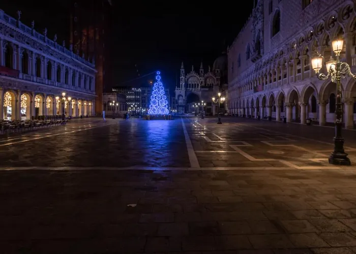 Alojamento de Acomodação e Pequeno-almoço Ca' Del Cinema Veneza