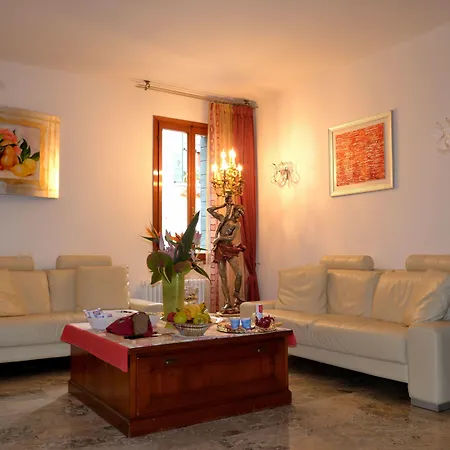 Ca' Del Cinema Bed & Breakfast Venice