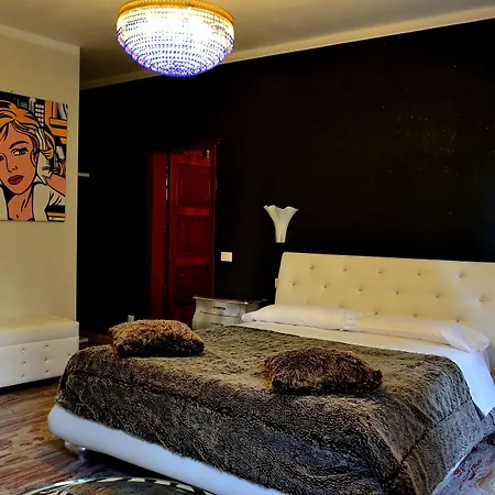 Ca' Del Cinema 4* البندقية