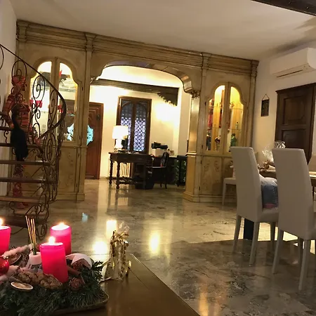 Ca' Del Cinema البندقية